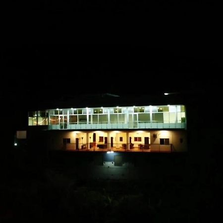 Hotel Alondra Los Laureles Extérieur photo